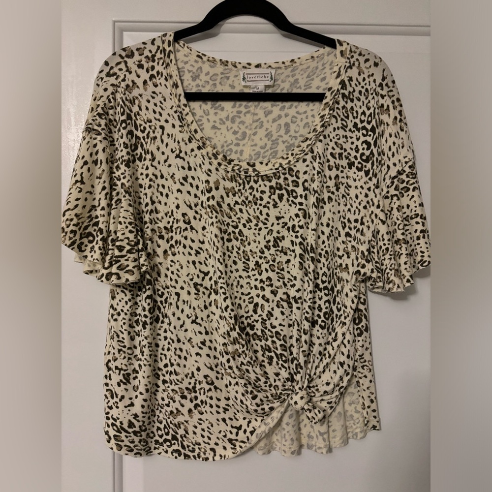 Animal print flowy top